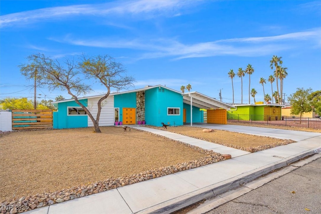 1589 Raindance Way