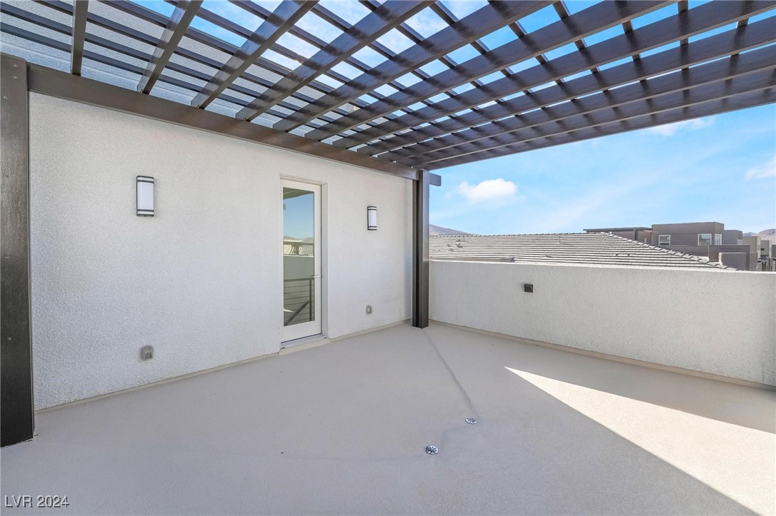 2486 Indigo Mountain Street