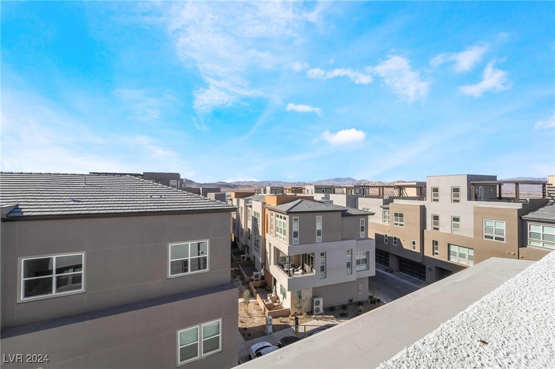 2486 Indigo Mountain Street