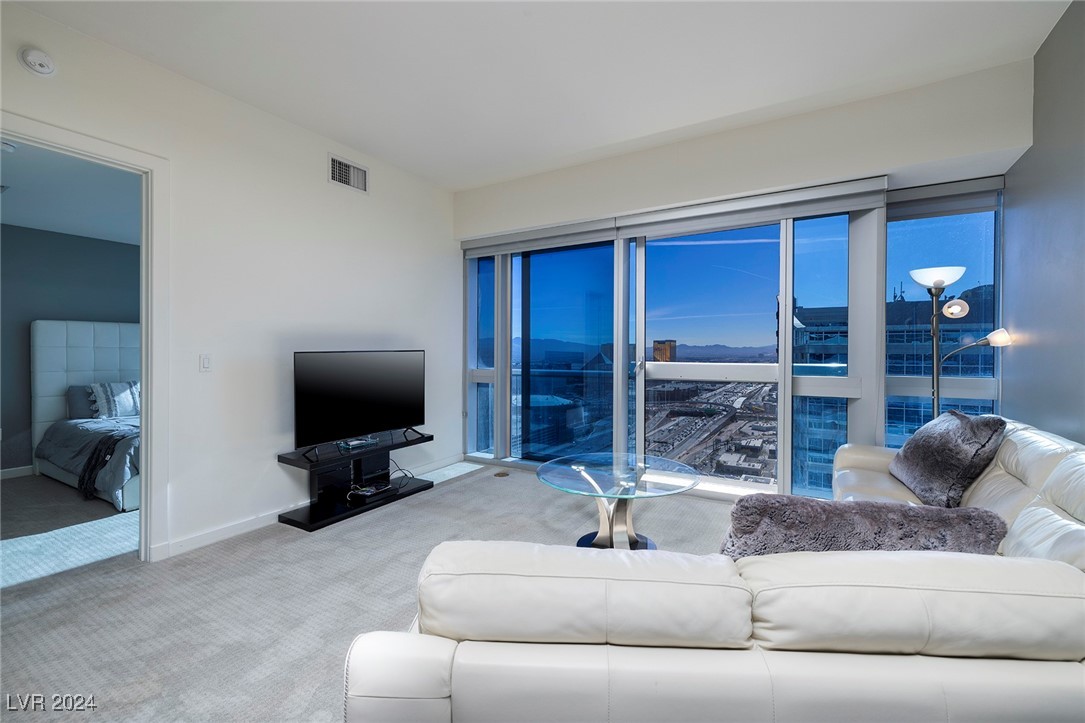4471 Dean Martin Drive 3605