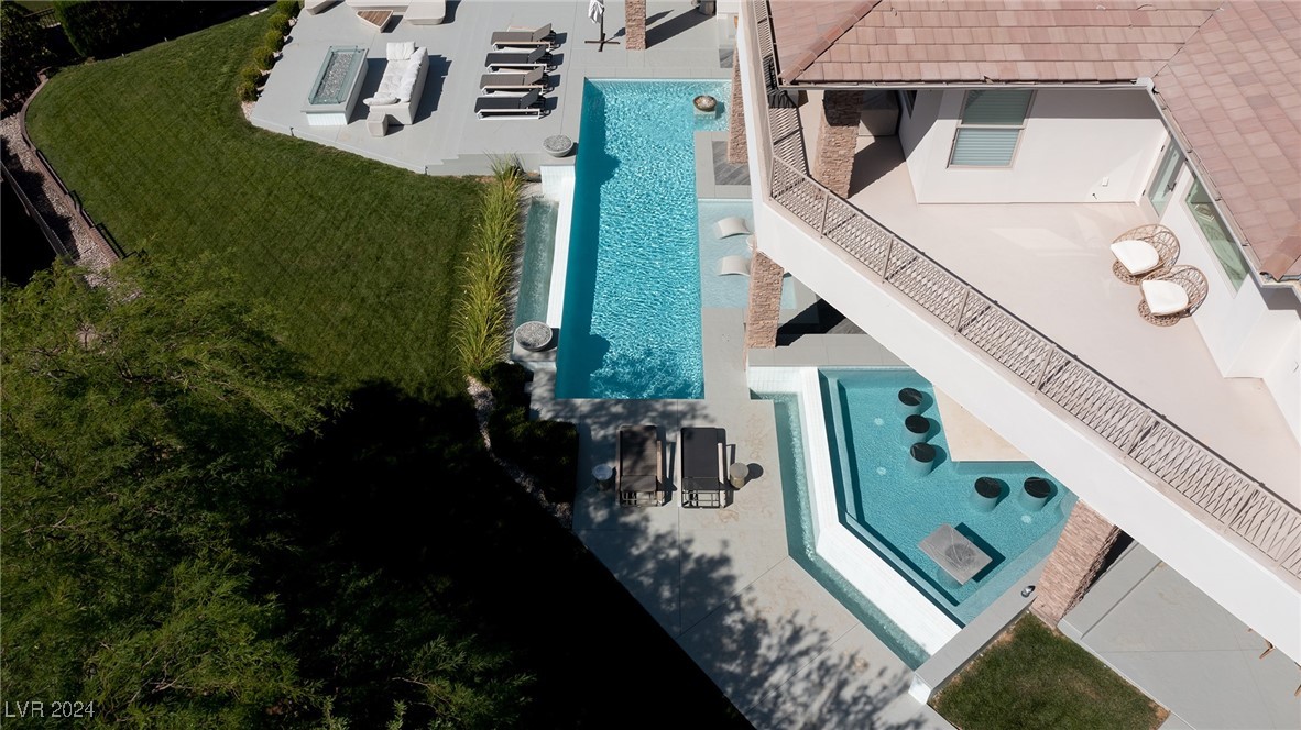 633 Saint Croix Street