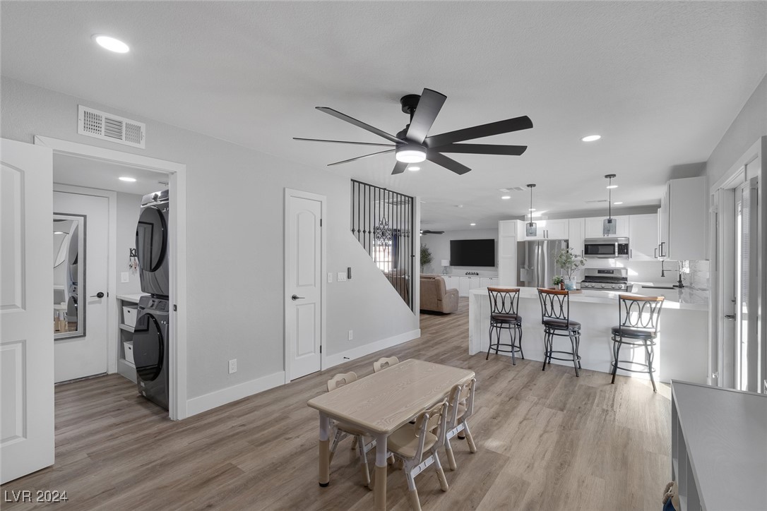 657 Glenwood Lane