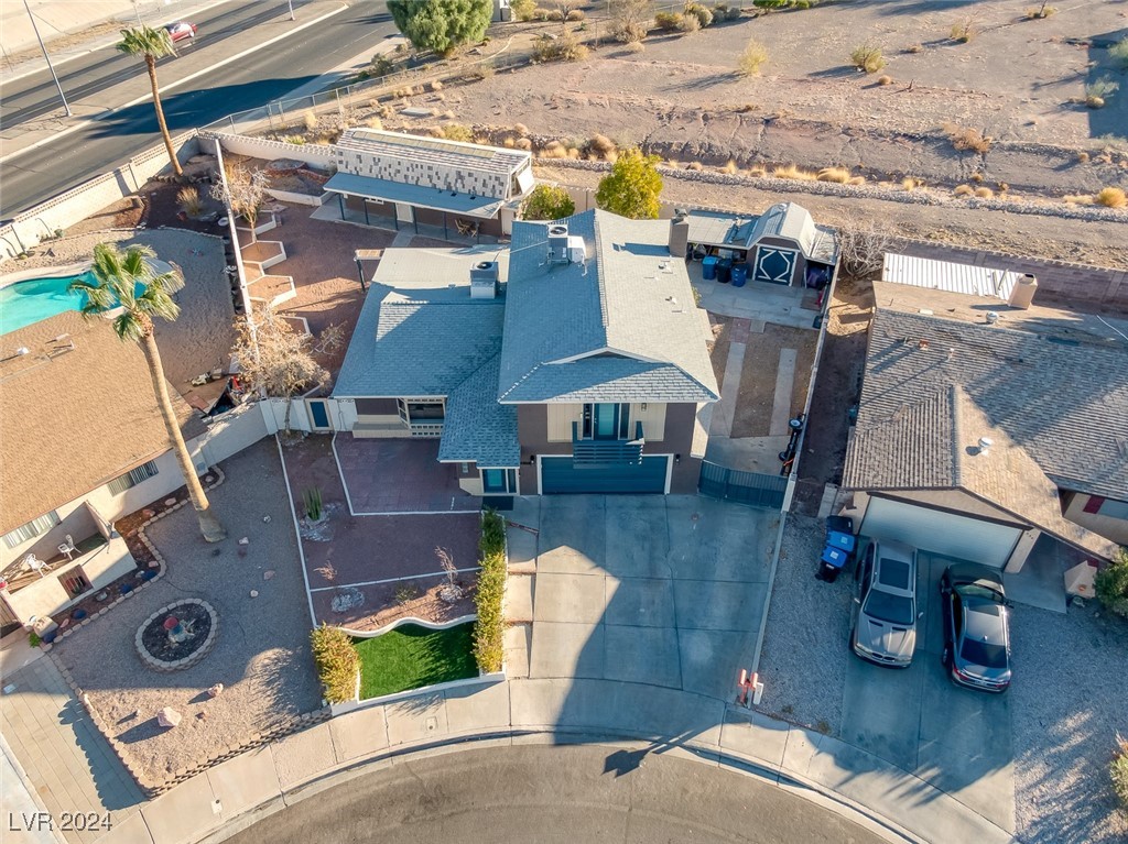 657 Glenwood Lane