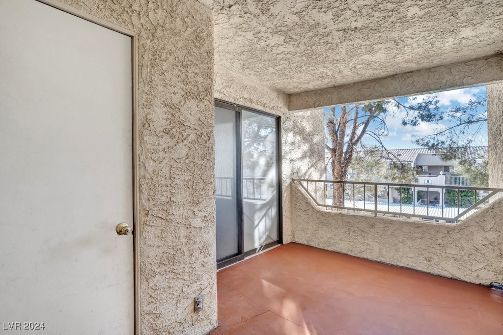 1951 Scimitar Drive 1951