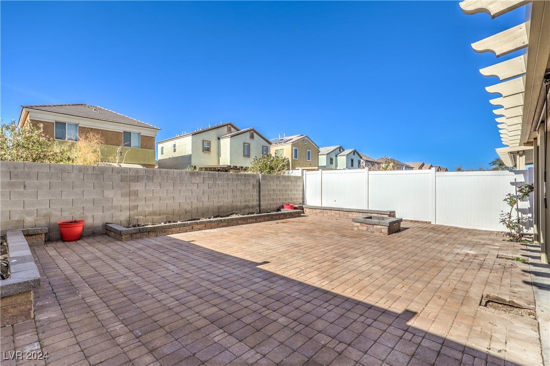 5299 Emelita Street