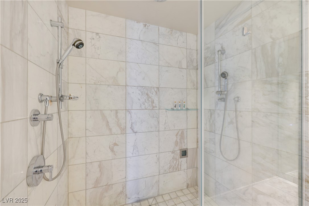 4381 West Flamingo Road 5201