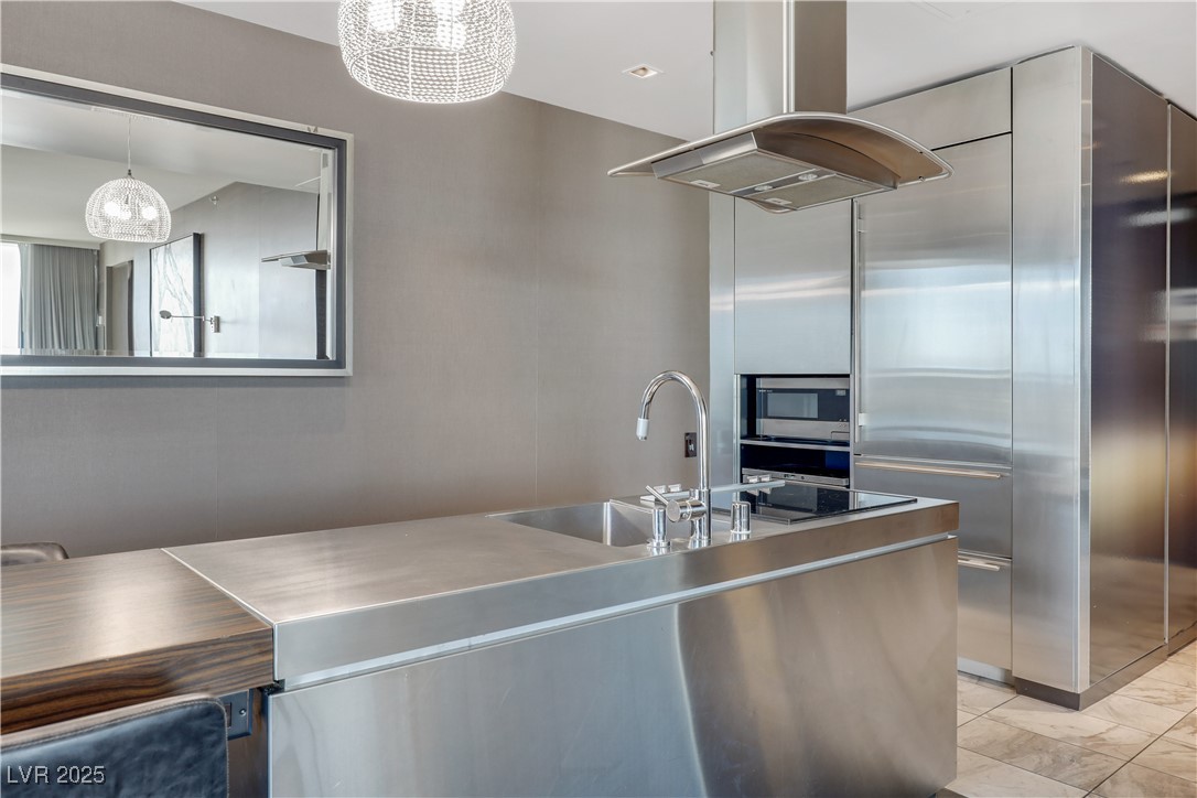 4381 West Flamingo Road 5201