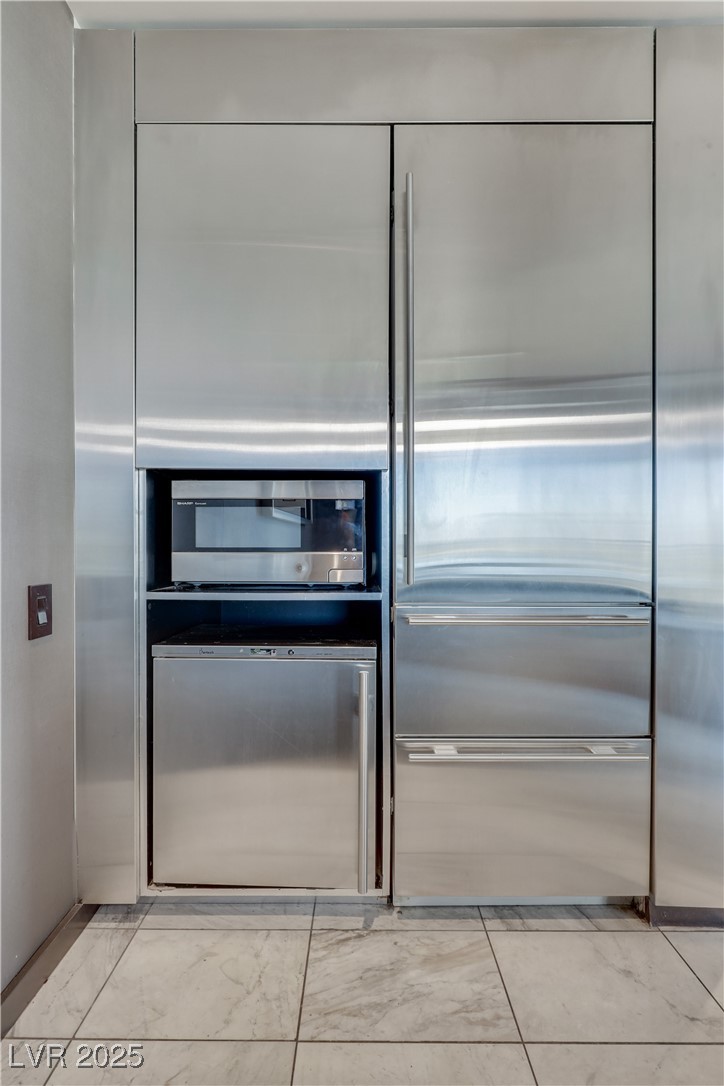 4381 West Flamingo Road 5201