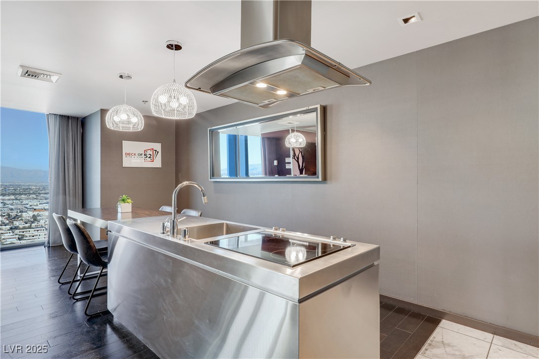 4381 West Flamingo Road 5201