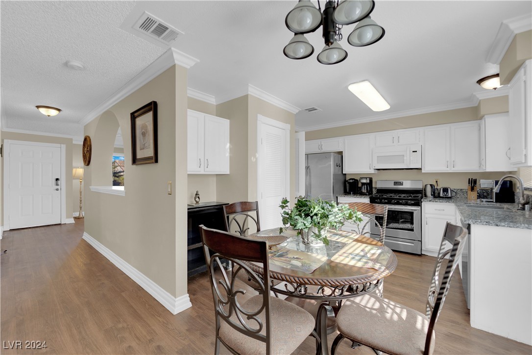 924 High Plains Drive