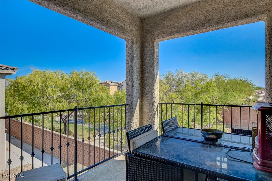 8493 Insignia Avenue 101