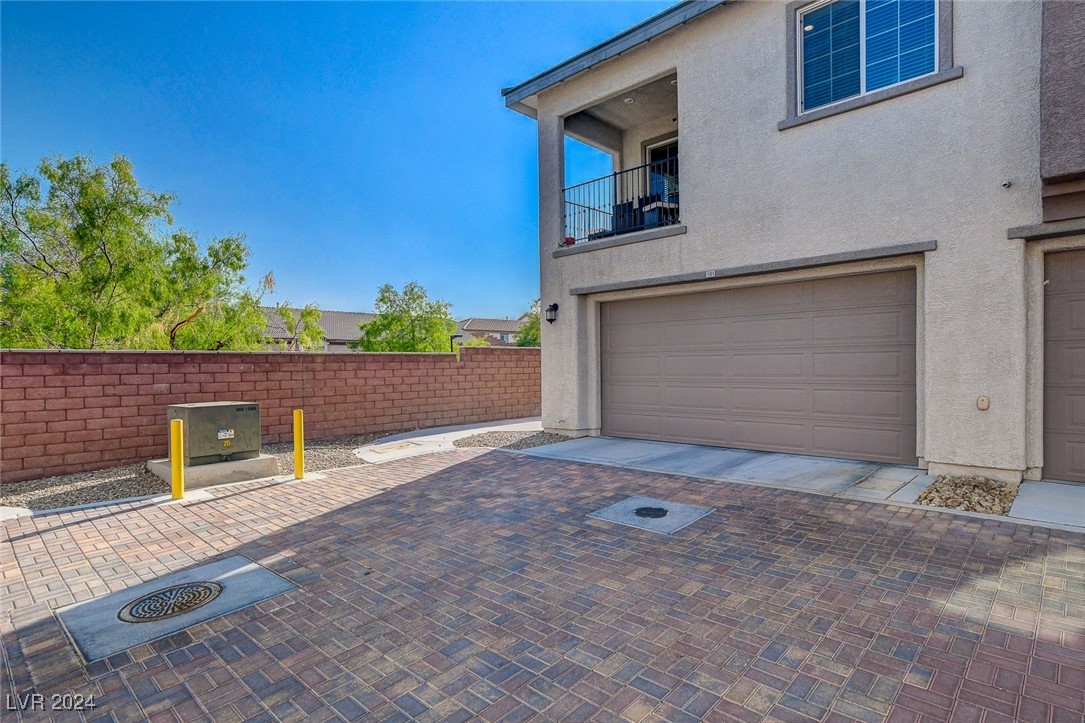 8493 Insignia Avenue 101