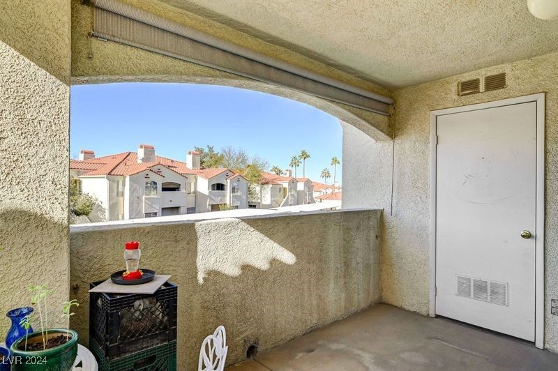 698 South Racetrack Road 1621