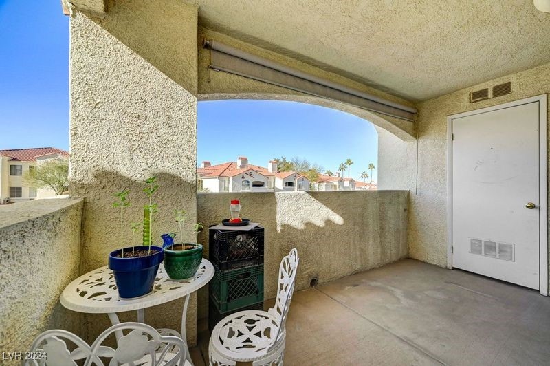 698 South Racetrack Road 1621