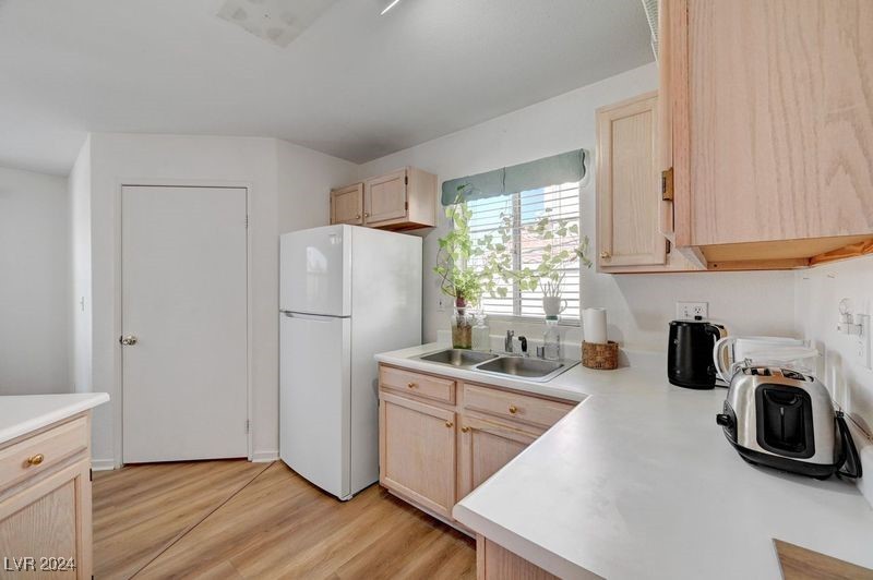 698 South Racetrack Road 1621