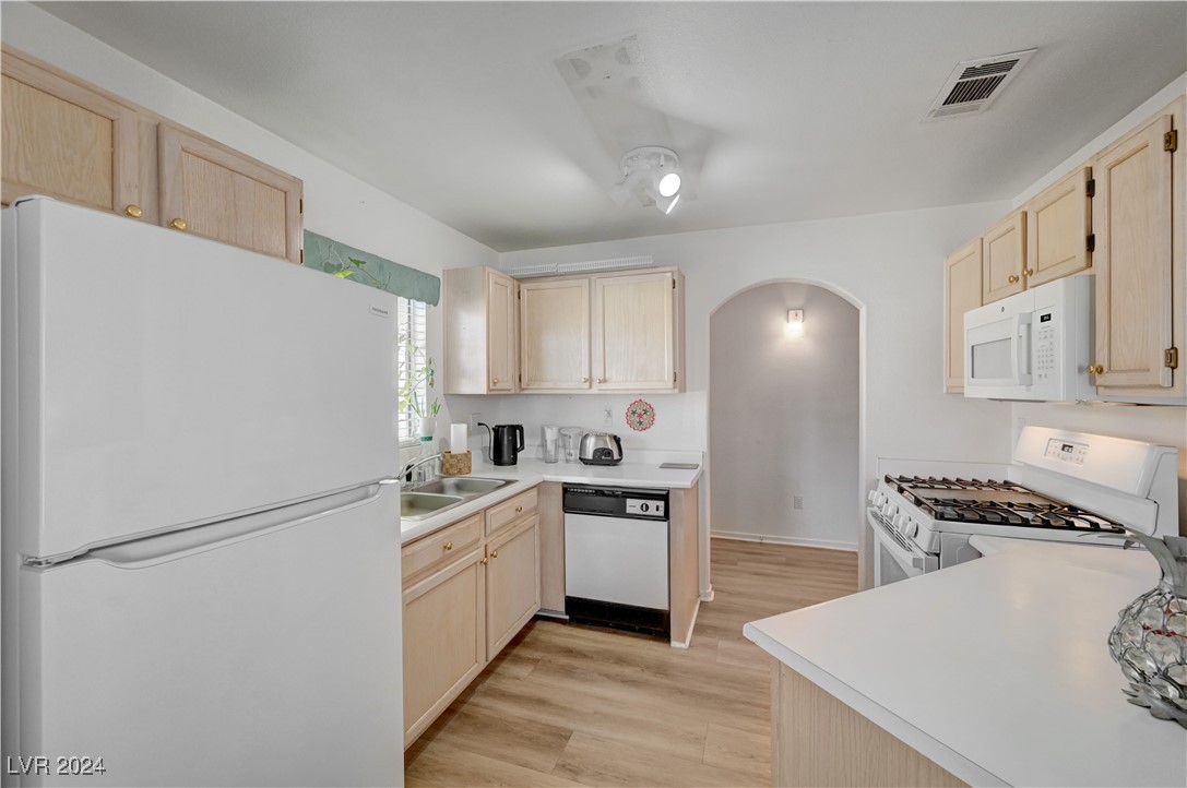 698 South Racetrack Road 1621