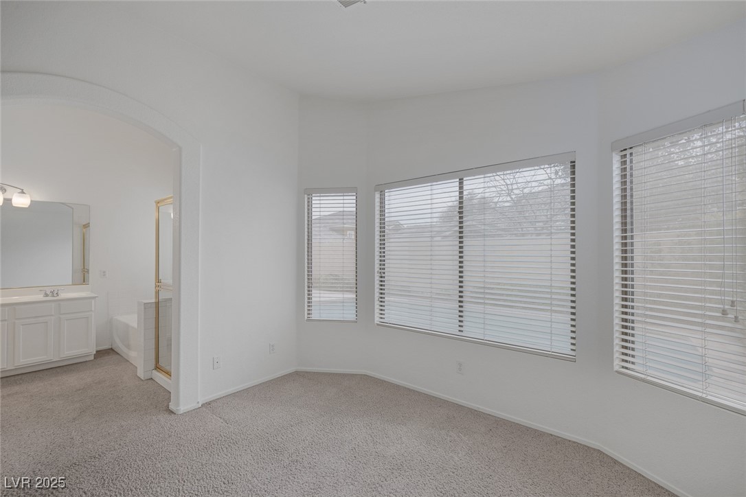 10381 Niagara Falls Lane