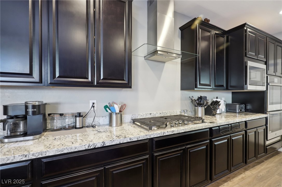 996 Alverstone Court