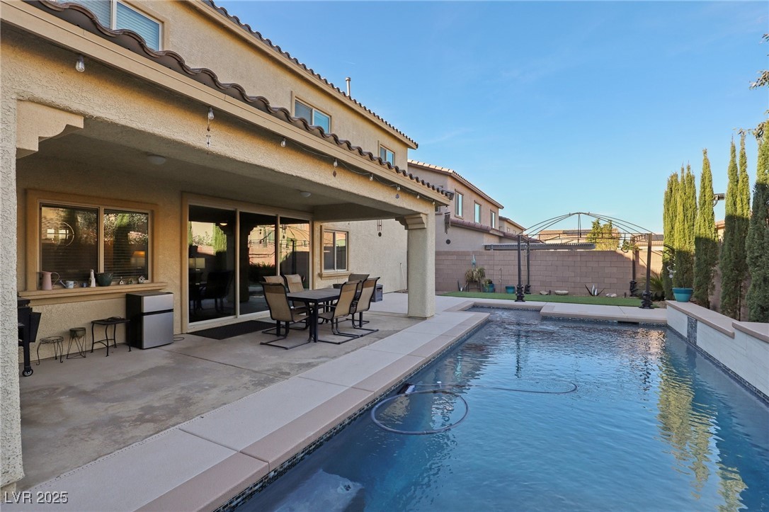 996 Alverstone Court