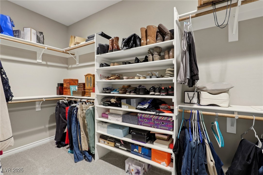 996 Alverstone Court