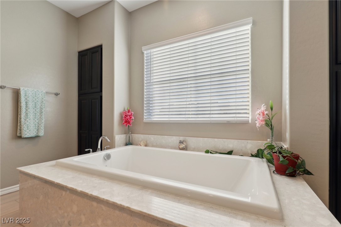 996 Alverstone Court