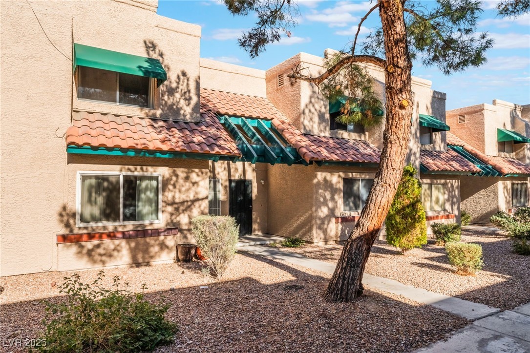 6750 Del Rey Avenue 122