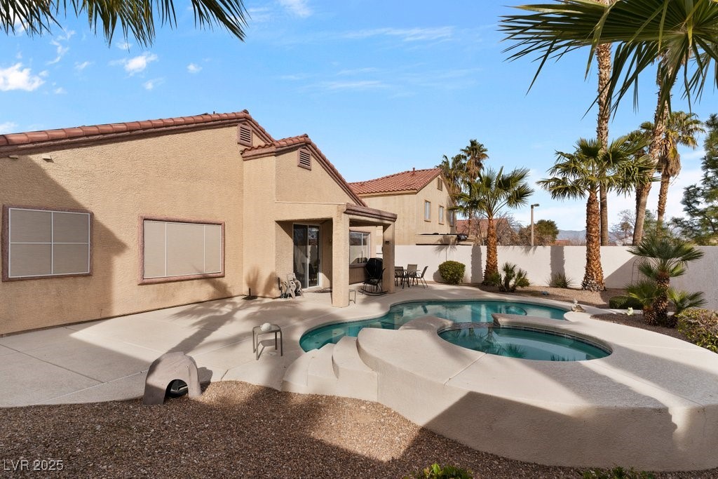 1704 Nestled Meadows Lane