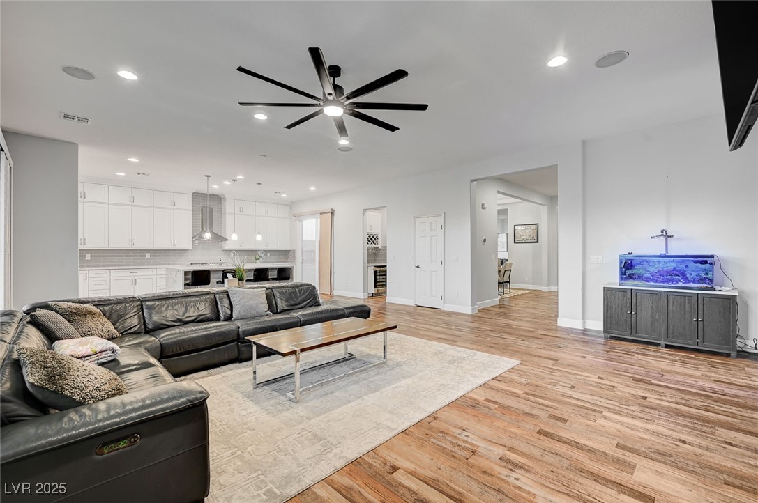 7821 Brianna Cheerful Avenue