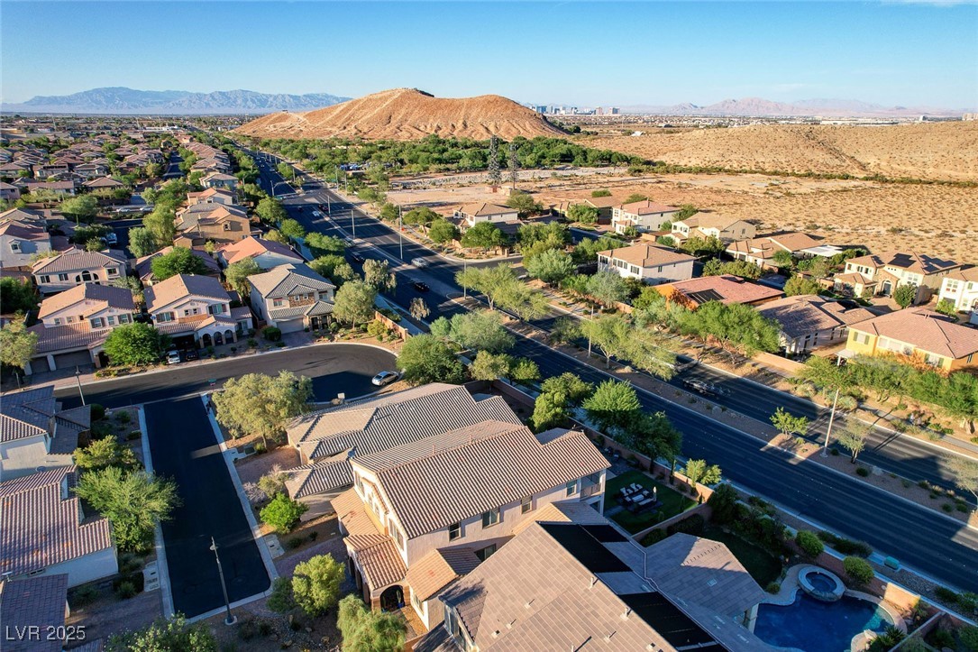 7821 Brianna Cheerful Avenue