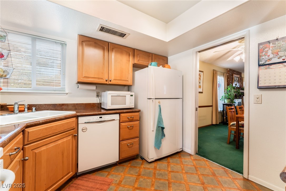 5517 Avenida Caballo