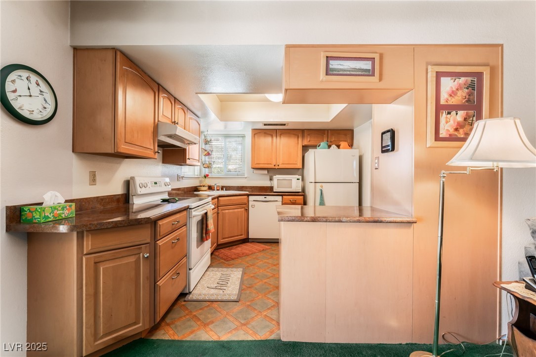 5517 Avenida Caballo