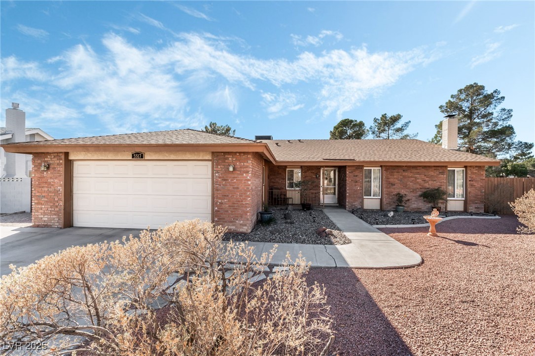 5517 Avenida Caballo