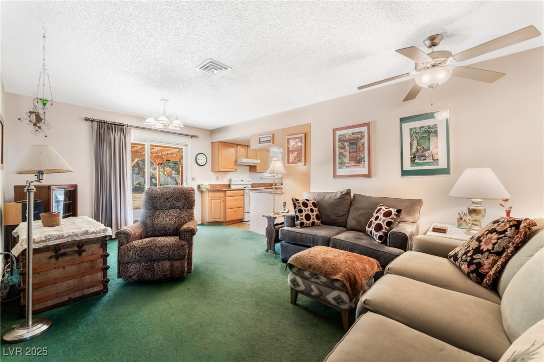 5517 Avenida Caballo