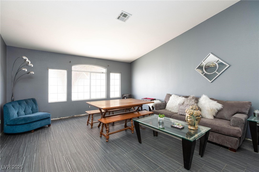 207 Charter Oak Street