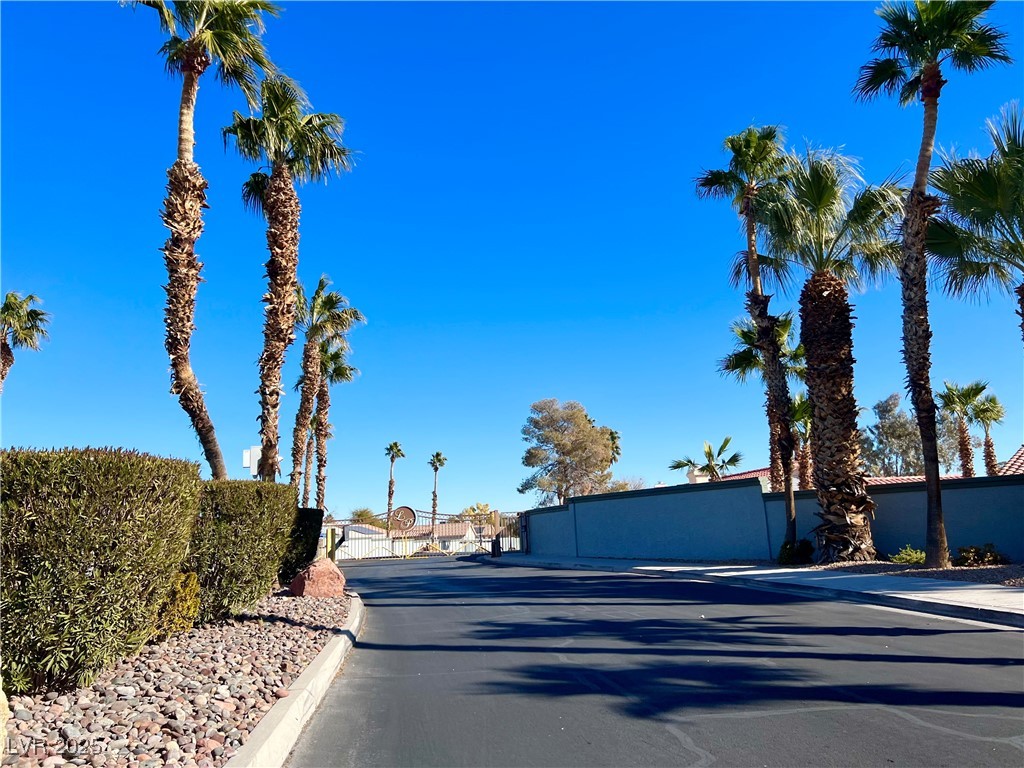 5233 Jose Ernesto Street