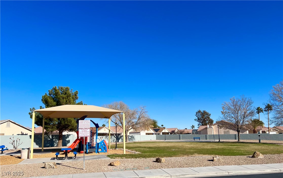 5233 Jose Ernesto Street