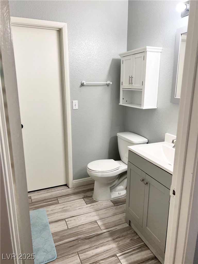 5233 Jose Ernesto Street