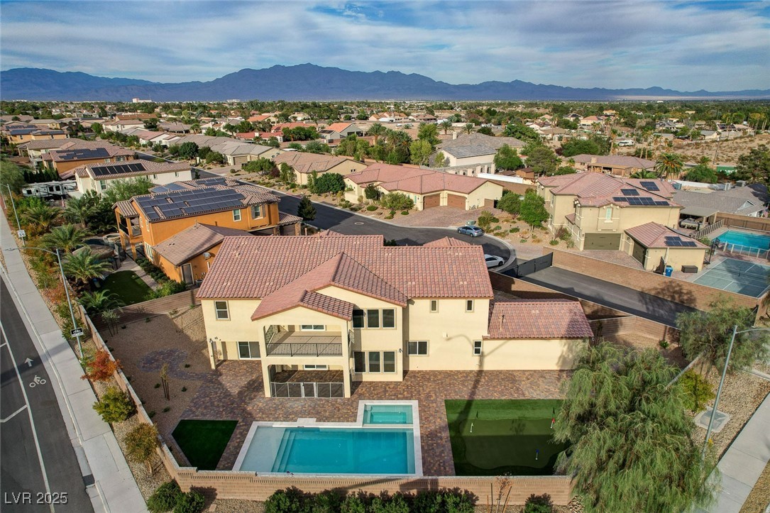 4807 Enchanted View Street