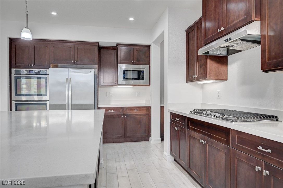 4807 Enchanted View Street