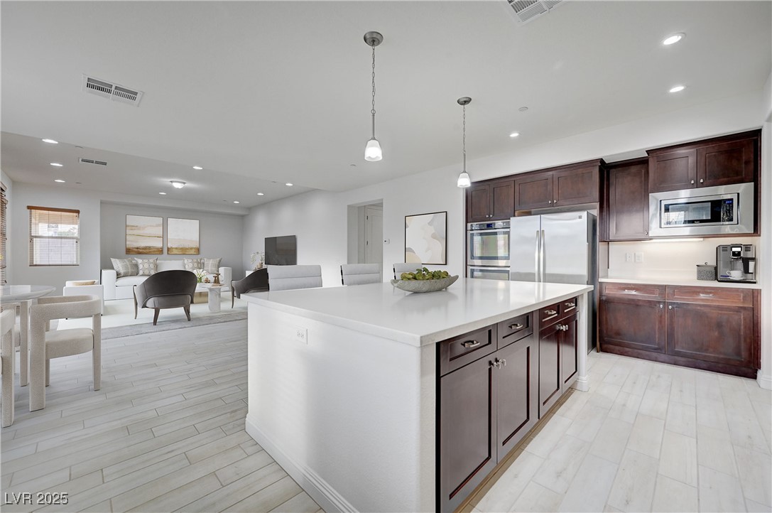4807 Enchanted View Street