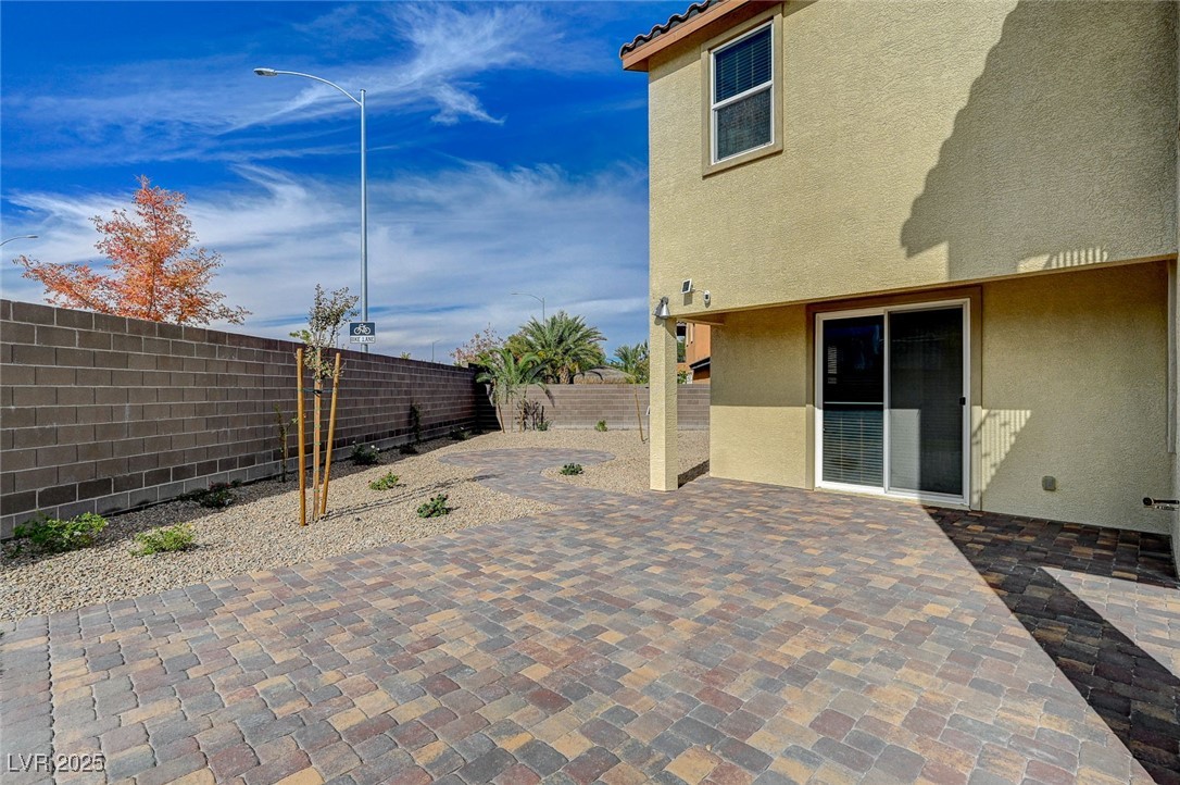 4807 Enchanted View Street