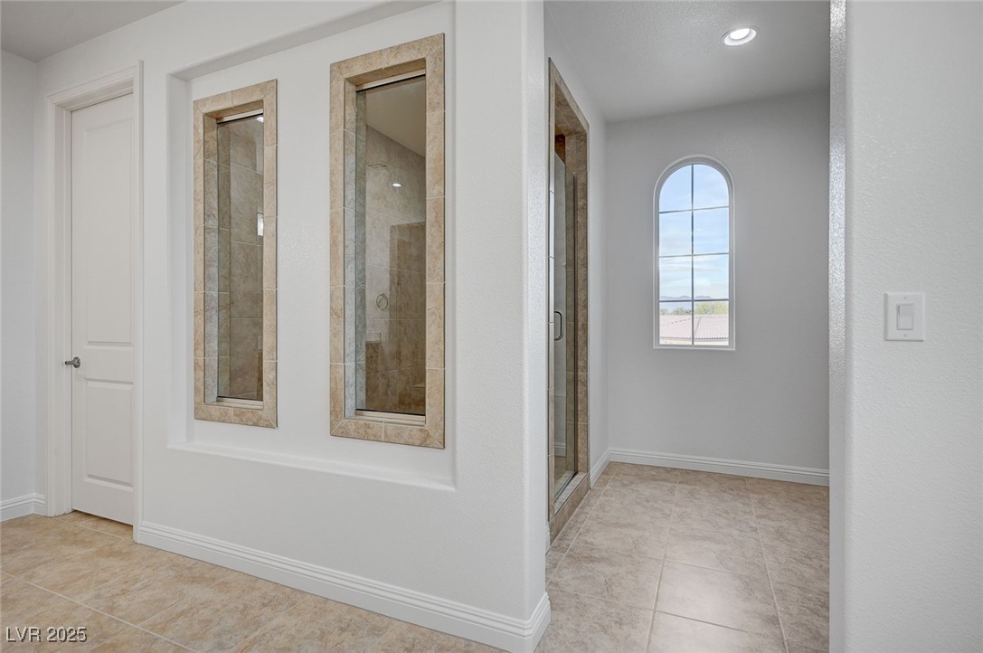 4807 Enchanted View Street