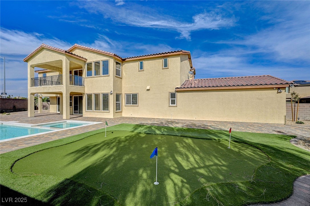 4807 Enchanted View Street