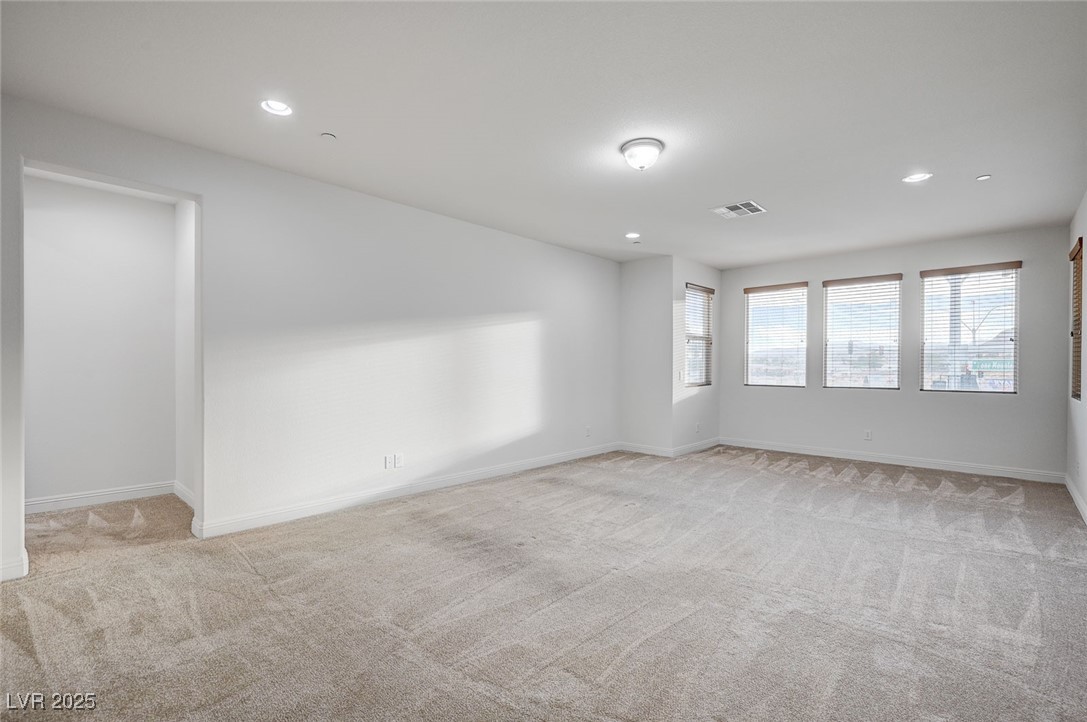 4807 Enchanted View Street