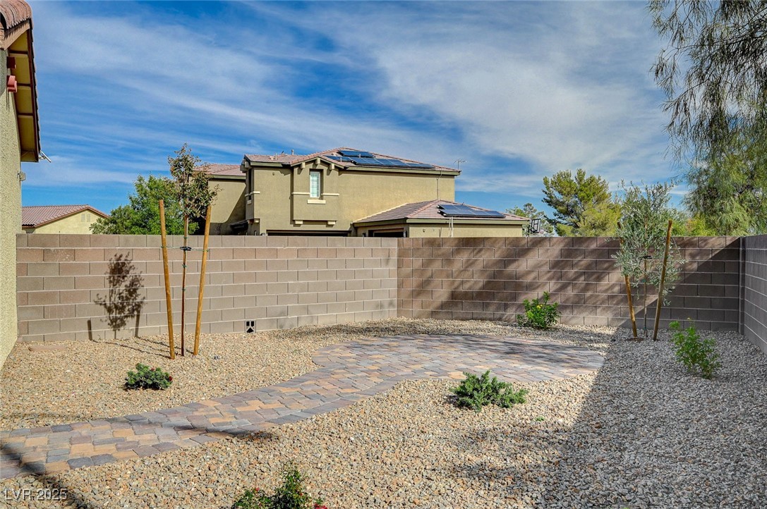 4807 Enchanted View Street