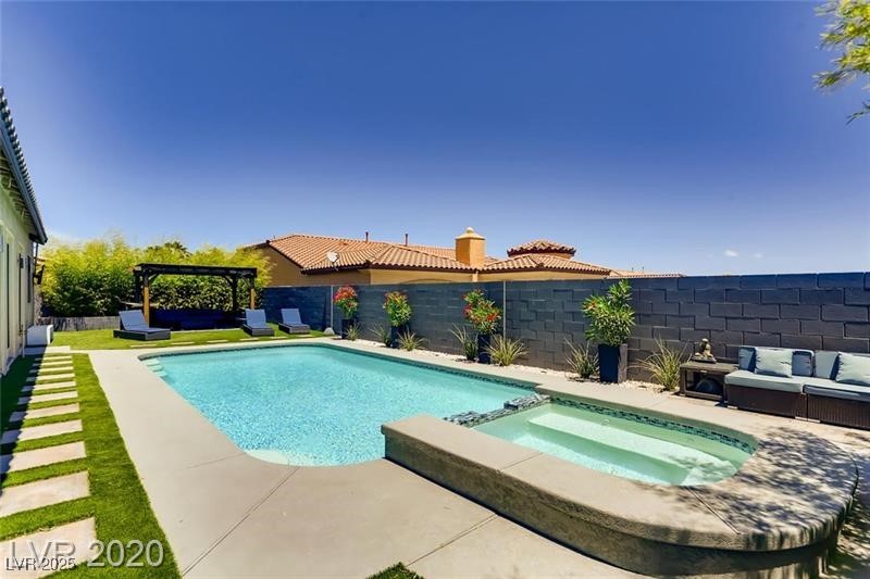 7926 Elk Mountain Street