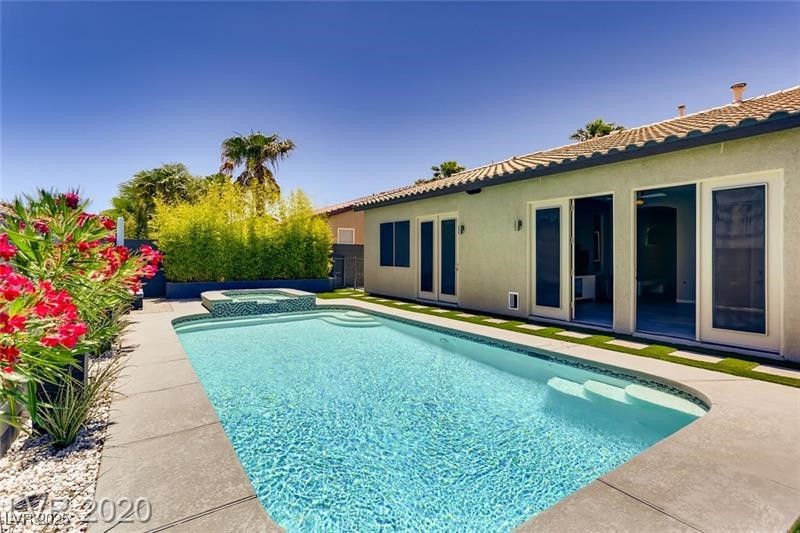 7926 Elk Mountain Street