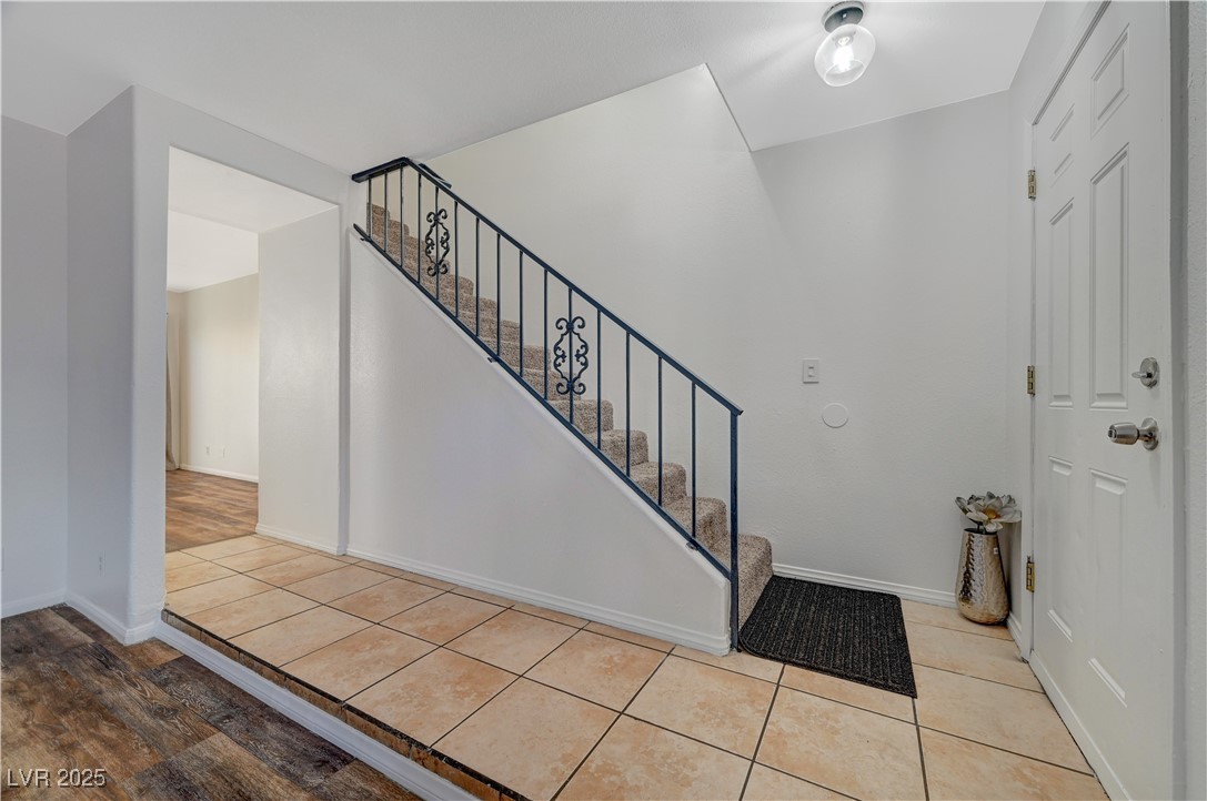 5383 Mountain Vista Street 18