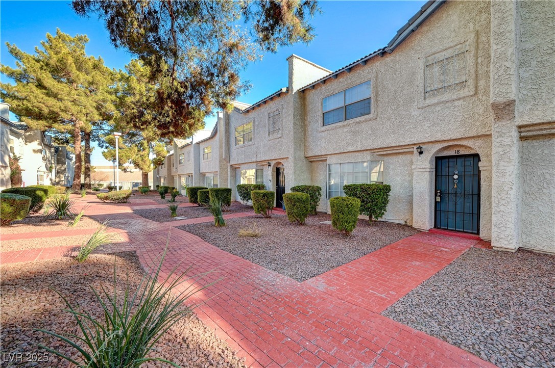 5383 Mountain Vista Street 18