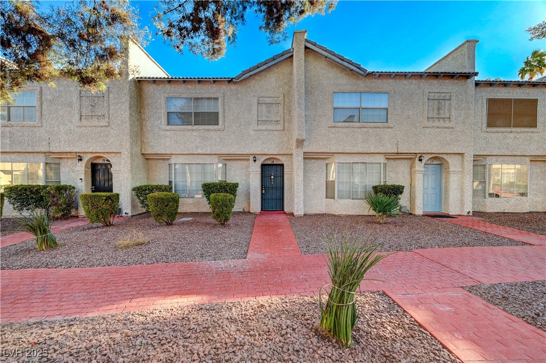 5383 Mountain Vista Street 18
